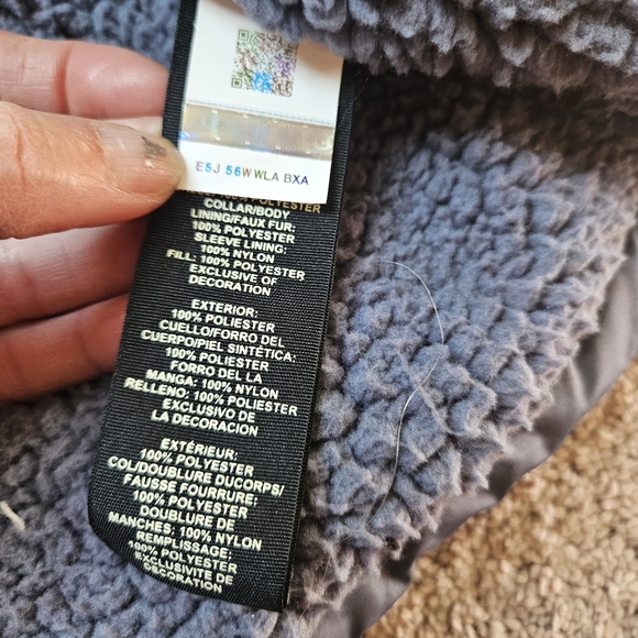 UGG Women's Patricia Sherpa Lined Puffer Jacket Blue Size XS Cropped Hip Length - Picture 5 of 9